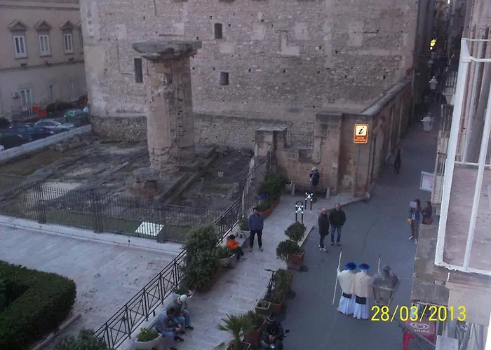 Camere Simili A Ostello Solo Per Uomini - Hostel-Like Rooms Only For Man