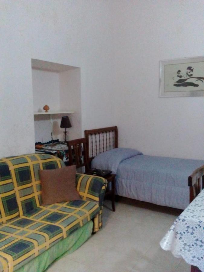 Simili A Solo Per Uomini - Hostel-like Only For Man